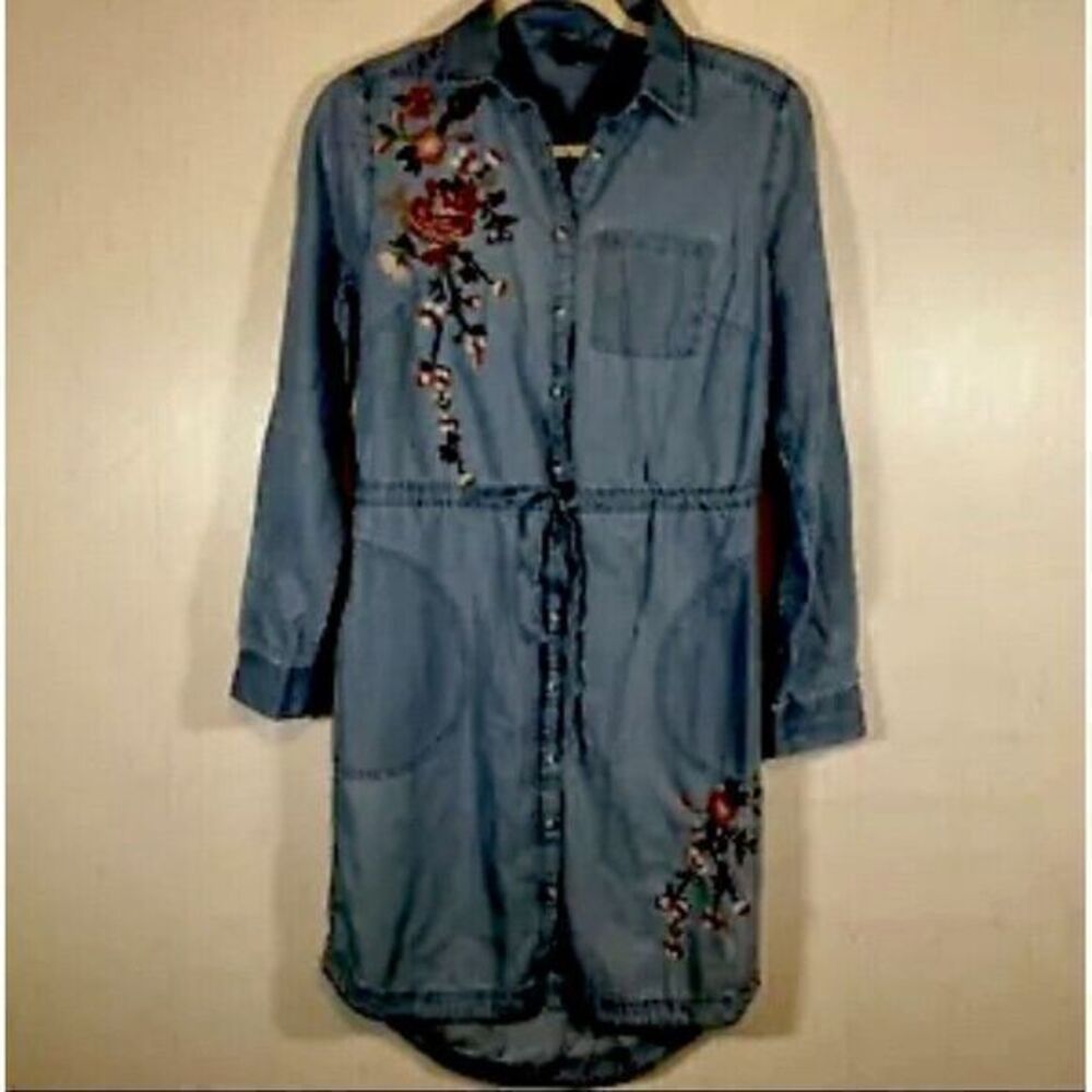 A.N.A. Blue Denim Dress with Floral Embroidery Size XS Women Dress Boho Coastal